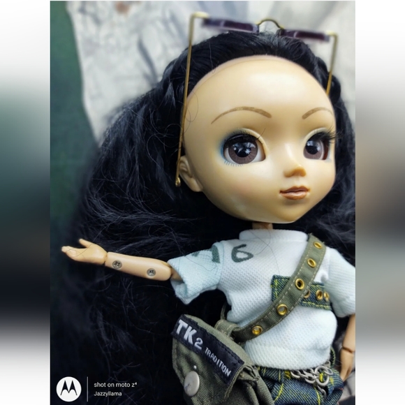 RARE PULLIP DOLL SQUALL BRUNETTE A6 - Picture 3 of 10